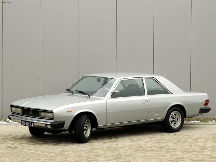 Fiat 130 Coupé - 1