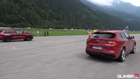 Alfa Romeo Stelvio Quadrifoglio vs Jeep Grand Cherokee Trackhawk Gumbal