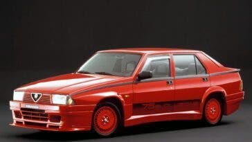 Alfa Romeo 75 Turbo Evoluzione - 1