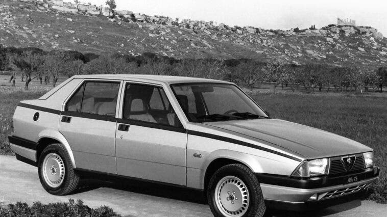 Alfa Romeo 75 - 2