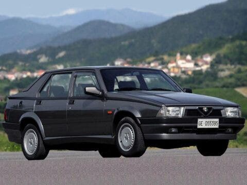 Alfa Romeo 75 - 8