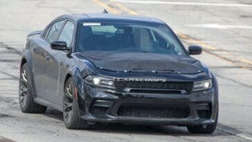 Dodge Charger SRT Hellcat Redeye Widebody foto spia