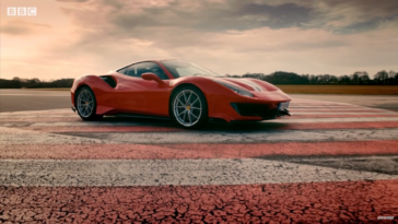 Ferrari 488 Pista vs McLaren 600LT Top Gear