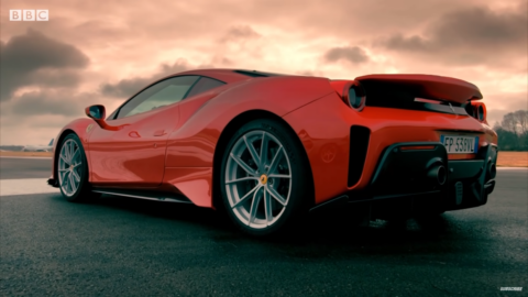 Ferrari 488 Pista vs McLaren 600LT Top Gear