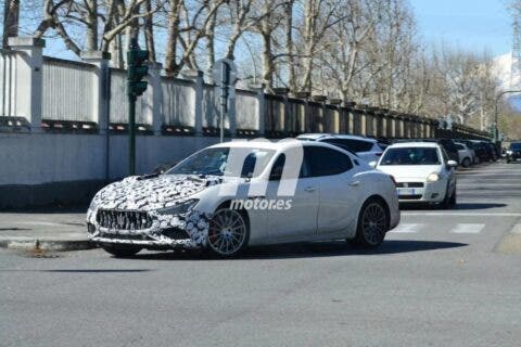 Maserati Ghibli 2021 foto spia