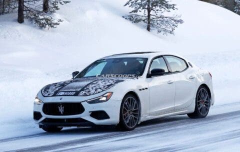 Maserati Ghibli 2021 test invernali foto spia