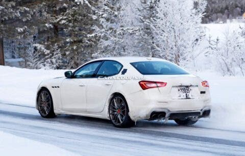 Maserati Ghibli 2021 test invernali foto spia