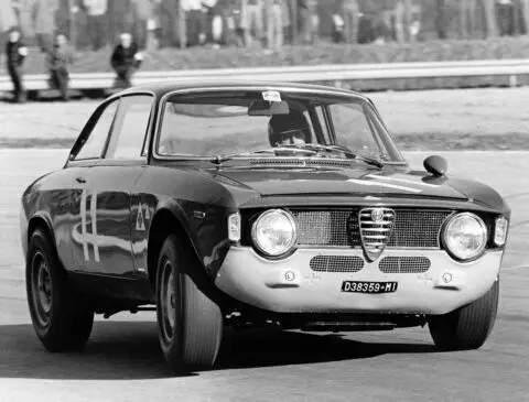 Alfa Romeo Giulia GTA SA