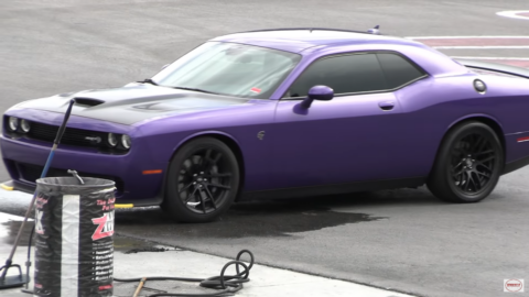 Dodge Challenger SRT Hellcat vs Chevrolet Corvette Grand Sport