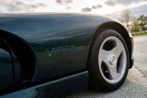 Dodge Viper Hennessey Venom 550 asta