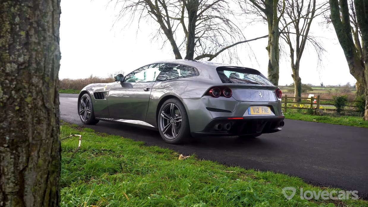 Ferrari GT4Lusso Lovecars