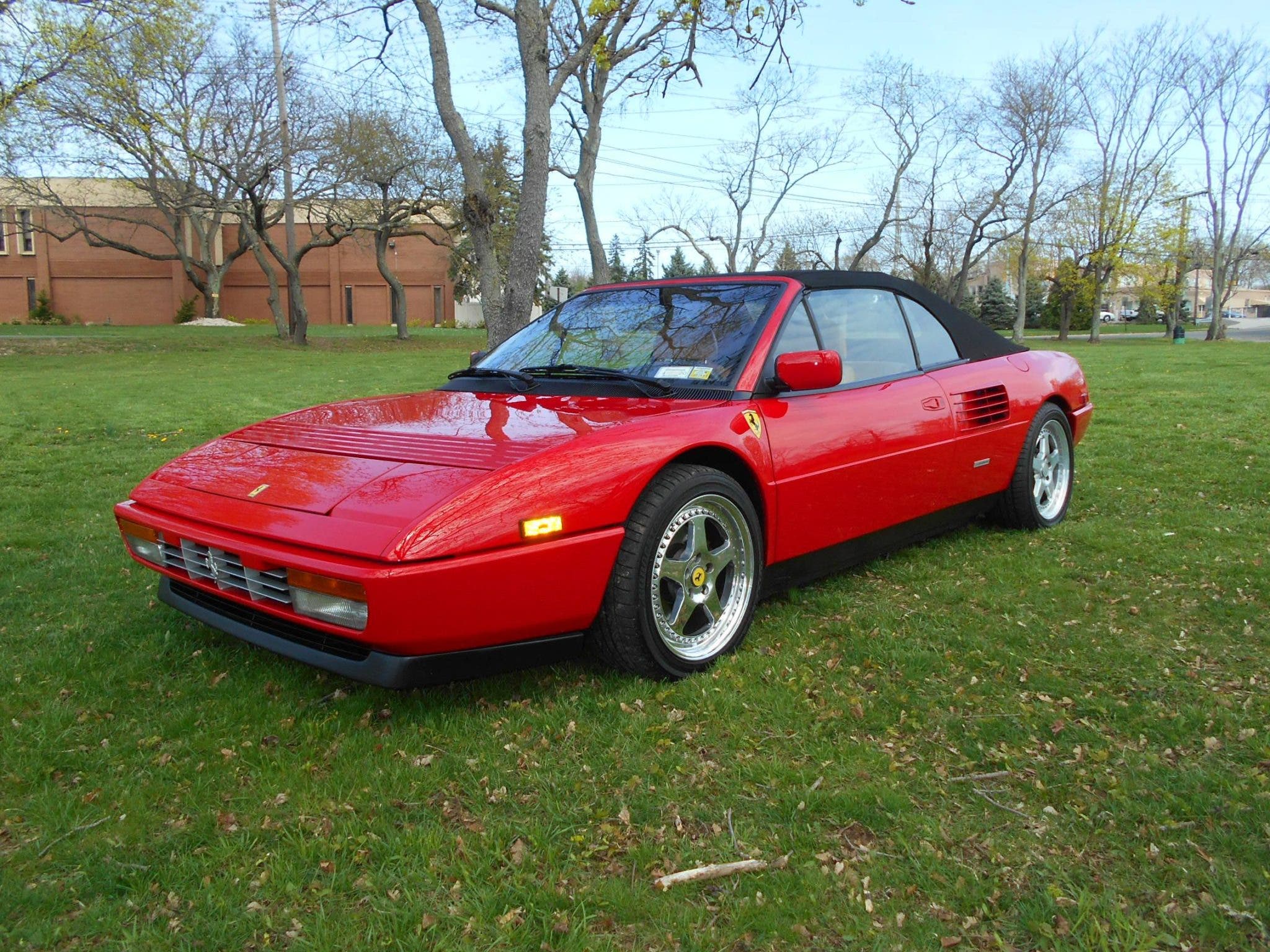 Ferrari Mondial T Cabrio 1989 asta