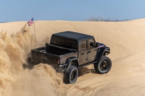 Hennessey Maximus Jeep Gladiator deserto