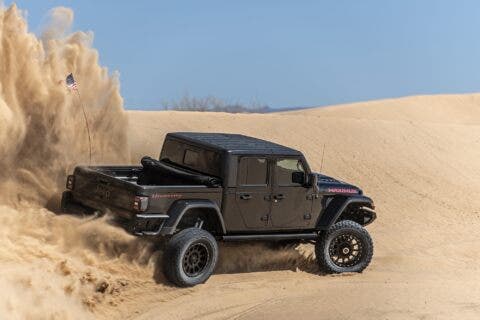 Hennessey Maximus Jeep Gladiator deserto