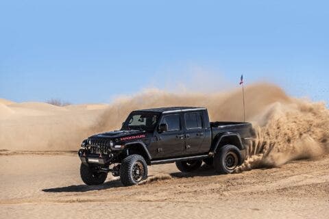 Hennessey Maximus Jeep Gladiator deserto