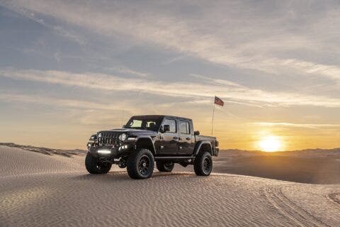 Hennessey Maximus Jeep Gladiator deserto