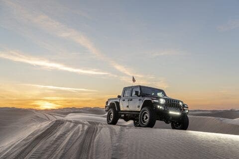 Hennessey Maximus Jeep Gladiator deserto