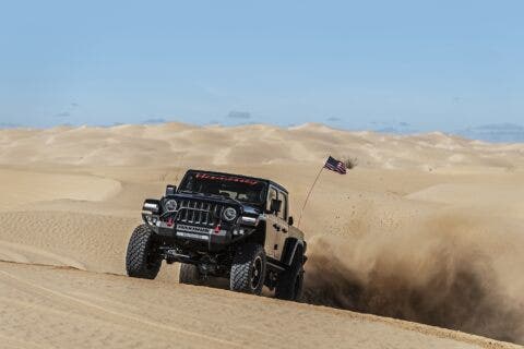 Hennessey Maximus Jeep Gladiator deserto