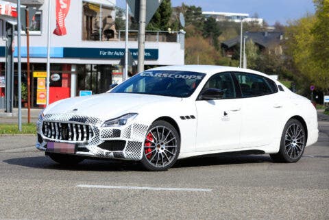 Maserati Quattroporte 2021 foto spia