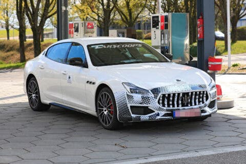 Maserati Quattroporte 2021 foto spia