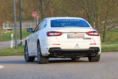 Maserati Quattroporte 2021 foto spia