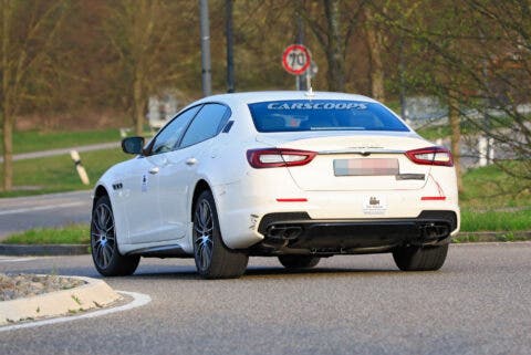 Maserati Quattroporte 2021 foto spia