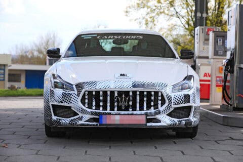 Maserati Quattroporte 2021 foto spia