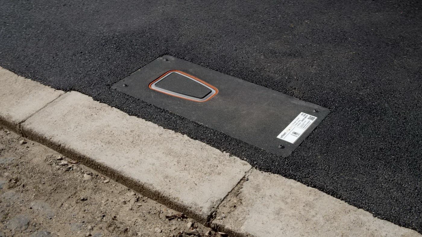 Urban Electric colonnine di ricarica pop-up auto elettriche