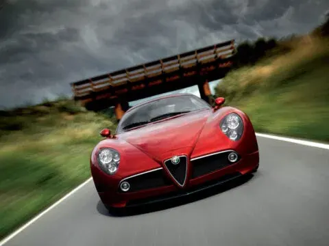 Alfa Romeo 8C Competizione - 4