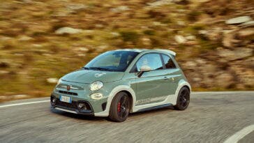 Abarth 695 70° Anniversario spoiler Assetto Variabile