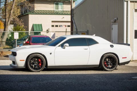 Dodge Challenger SRT Hellcat 2016 asta