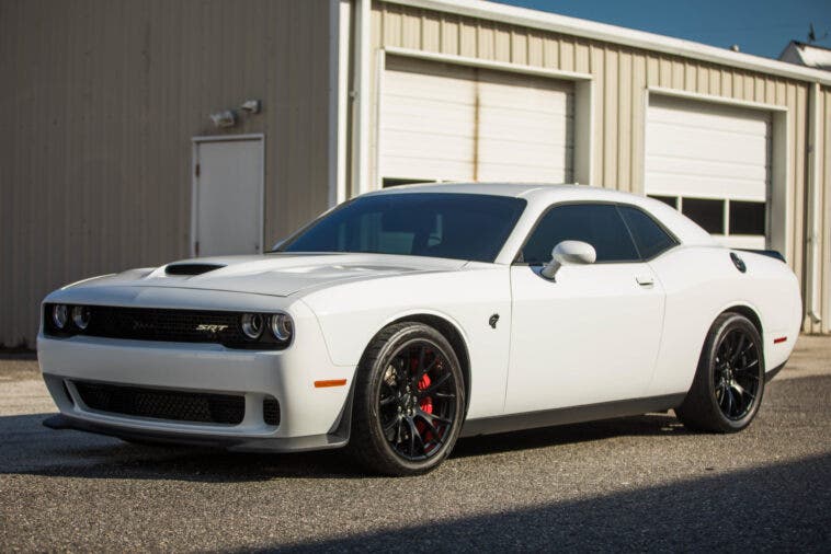 Dodge Challenger SRT Hellcat 2016 asta