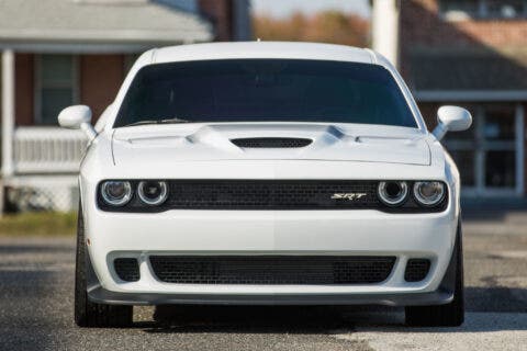 Dodge Challenger SRT Hellcat 2016 asta