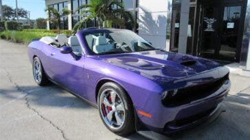 Dodge Challenger decappottabile