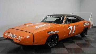 Dodge Charger Daytona Tribute 1970