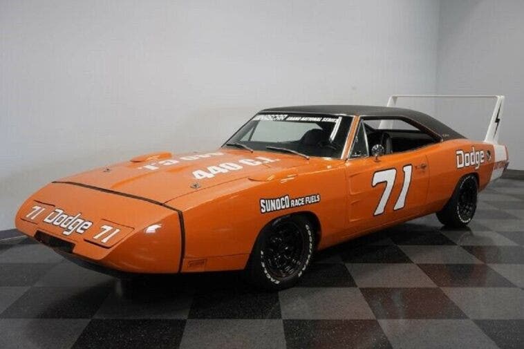 Dodge Charger Daytona Tribute 1970