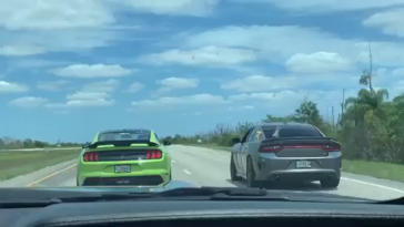 Dodge Charger SRT Hellcat schianto