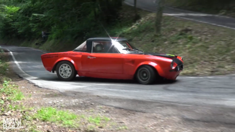 Fiat 124 Abarth 1974 drifting