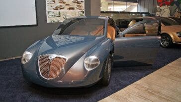 Lancia Dialogos
