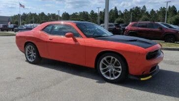 Dodge Challenger GT 50th Anniversary