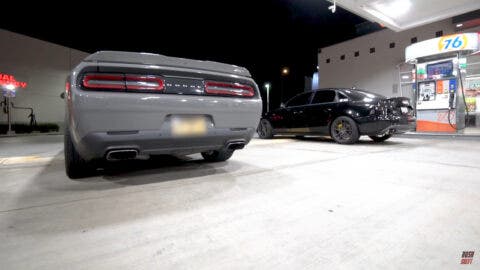 Dodge Challenger SRT 392 vs Audi S4 modificata drag race