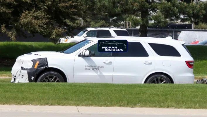 Dodge Durango SRT Hellcat 2021 foto spia