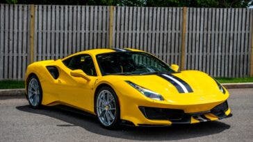 Ferrari 488 Pista Giallo Modena asta