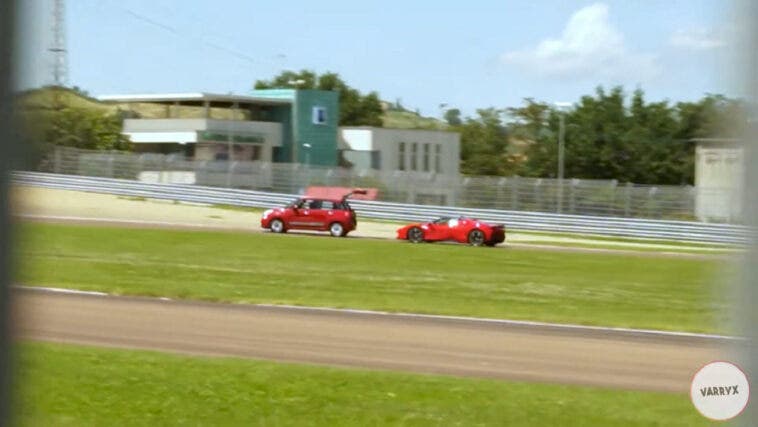 Ferrari SF90 Stradale Fiat 500L video