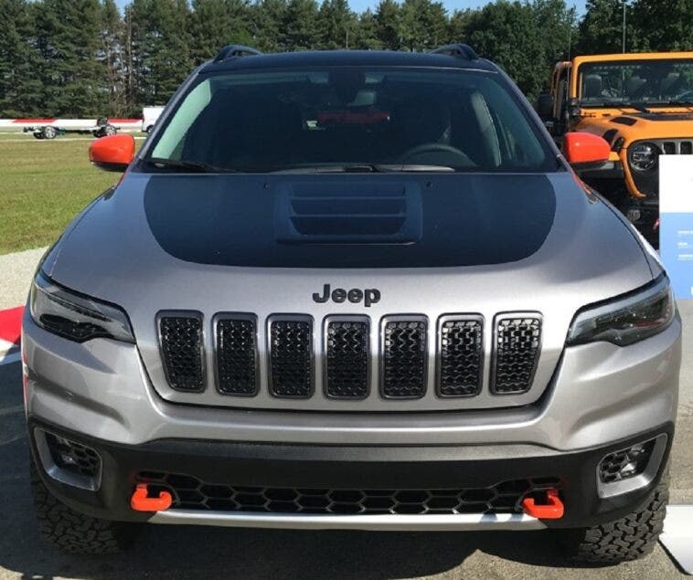 Jeep Cherokee Deserthawk concept