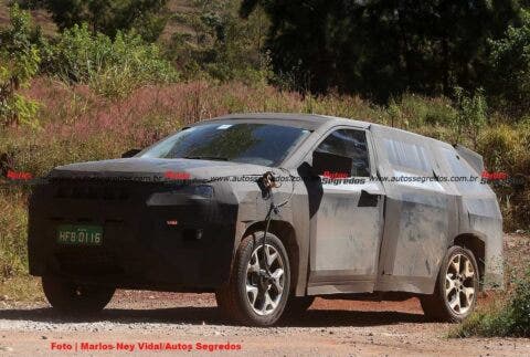 Jeep Grand Compass foto spia