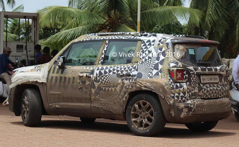 Jeep Renegade foto spia India