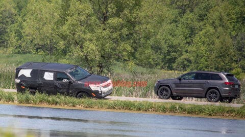 Jeep Wagoneer foto spia