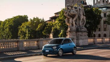 Nuova Fiat 500 Elettrica berlina La Prima