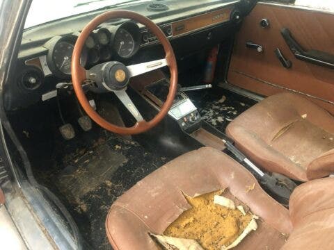 Alfa Romeo 2000 GTV barn find